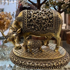 Handmade Brass Kamdhenu Cow & Calf Statue - Hindu Religious Gift