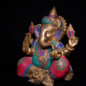 Lord Ganapati Brass Ganesha Idol |Sri Ganesha Figurine |Shri Ganesh Idol Sculpture| Elephant God Statue | Ganesha Statue with Stonework