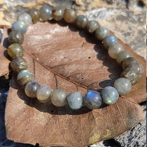 Unique Labradorite Stone Bracelet - Handmade Gift for Her