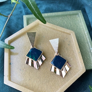 Green Earrings | Handmade resin earrings | Mother's Day | Womens Dangle Earrings | Colorful Earrings