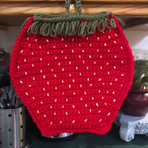 Pick Me a Strawberry Hot Pad