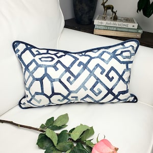 Blue and White Chinoiserie Lumbar Pillow Cover. Hamptons Style Cushion. Coastal Living Accent Pillow.