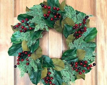 Christmas Magnolia Wreath, Christmas Wreath for Front Door, Holiday Magnolia Leaf Wreath, Christmas Wreath with Red Berries, Farmhouse Decor