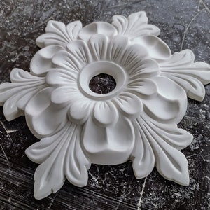 10-inch ceiling medallion in a flower shape, for light fixtures, 3d wall art installation, wall hanging flower large, plaster ceiling rose