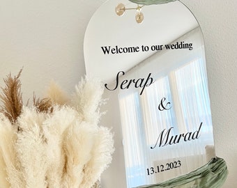 Reception board welcome sign mirror mirror in arch design