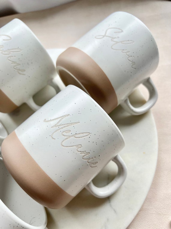 Personalisierte Tasse mit Gravur – Keramiktasse mit Namen – Geschenk für Geburtstag, Weihnachten, Valentinstag, Jahrestag