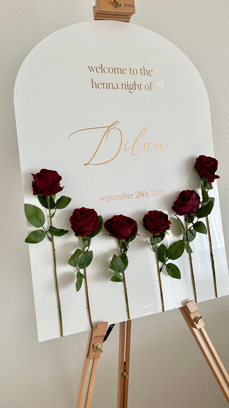 Welcome sign for henna night wedding, acrylic | Personalized reception sign with artificial roses | Henna night wedding decoration image 6
