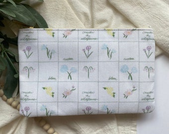 Spring Floral Grid Pattern Canvas Accessory Pouch