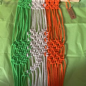 Irish Flag with shamrock wall hanging imagem 3