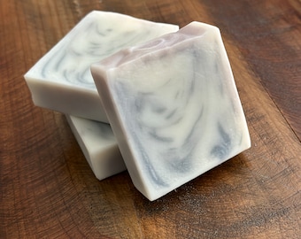 Juniper Soap | Natural & Handmade | Plant Based Ingredients | Scented with Juniper Berry Essential Oil | Cold Process Soap