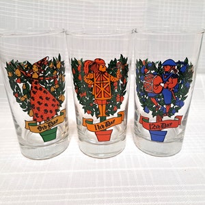 Whimsical TWELVE DAYS OF CHRISTMAS Vintage Glasses  Sold Individually –  The Townhouse Antiques & Vintage