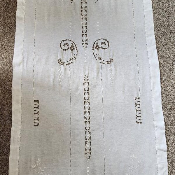 Antique Alter Cloth - Openwork and Embroidery - 70" x 30" Good condition