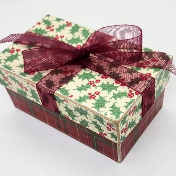 Christmas Gift Boxes - Paper Mache - 3x5 - Decoupaged with Holiday Paper - Burgundy Bow