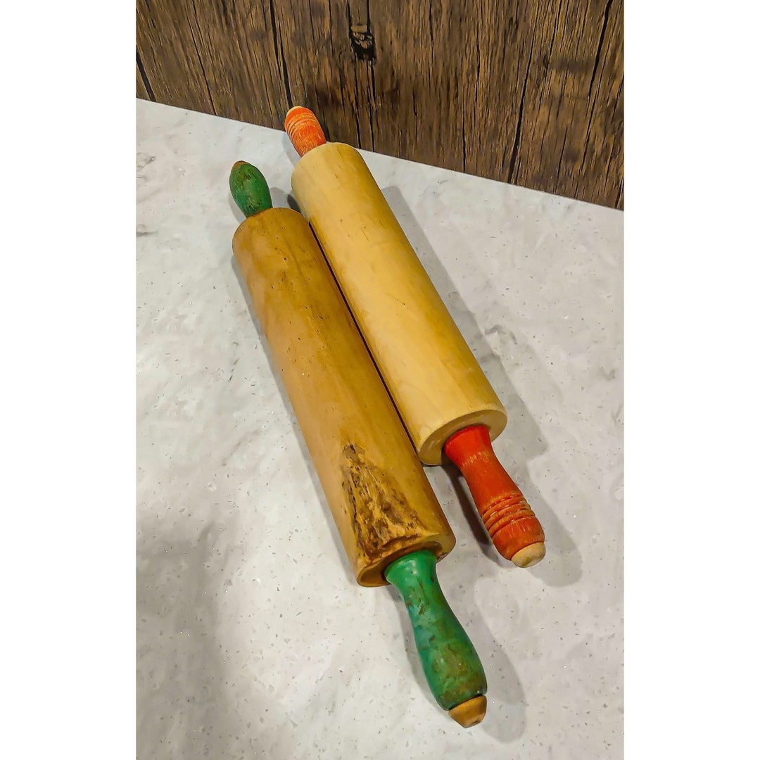 Vintage Green Rolling Pin, Munising With Green Handles, Handled Bakery