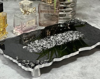 Vassoio da toilette per profumo nero e argento Vassoio decorativo Supporto rialzato nero per vassoio per gioielli Vassoio per trucco di classe Espositore per profumo nero