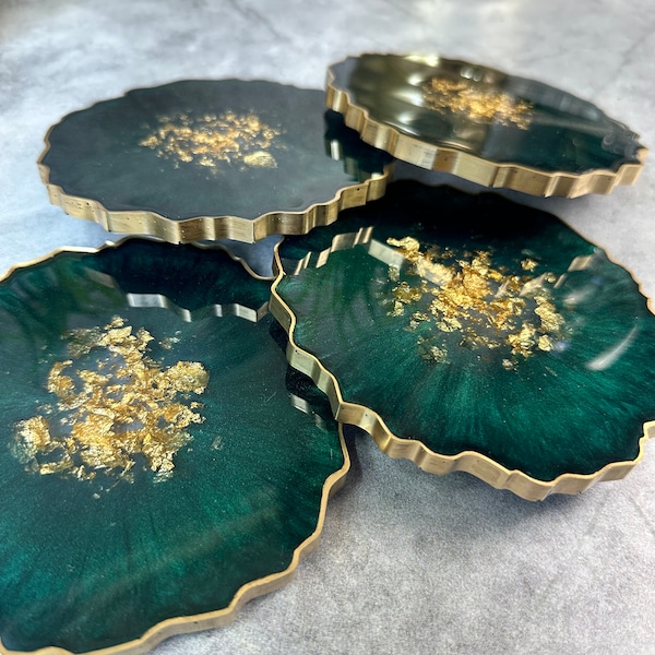 Green Coasters Green Table Decor Resin Coaster Set Large Coasters Living Room Decor Green Gift for Housewarming Living Room Table Decor