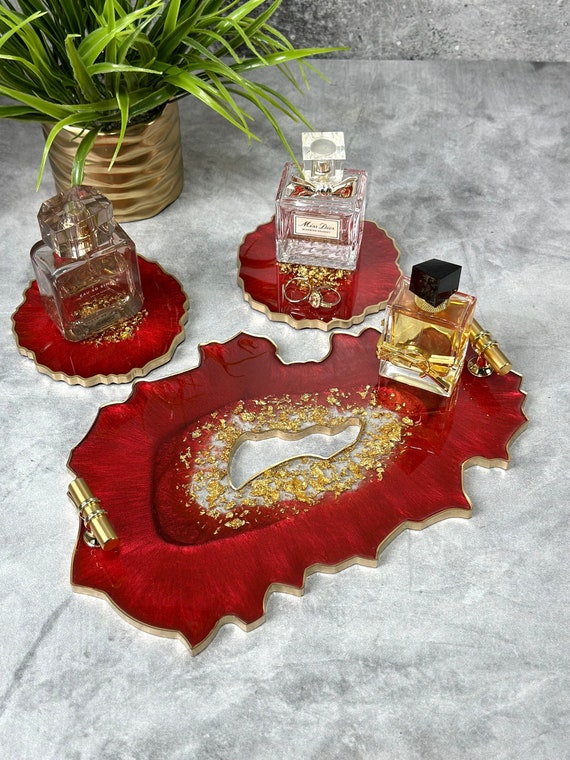 perfume tray for dresser YCWF Mirror Dresser,Silver Crushed Diamond Filled The sturdy metal frame ensures lasting durability Dresser Perfume Tray - LOVE