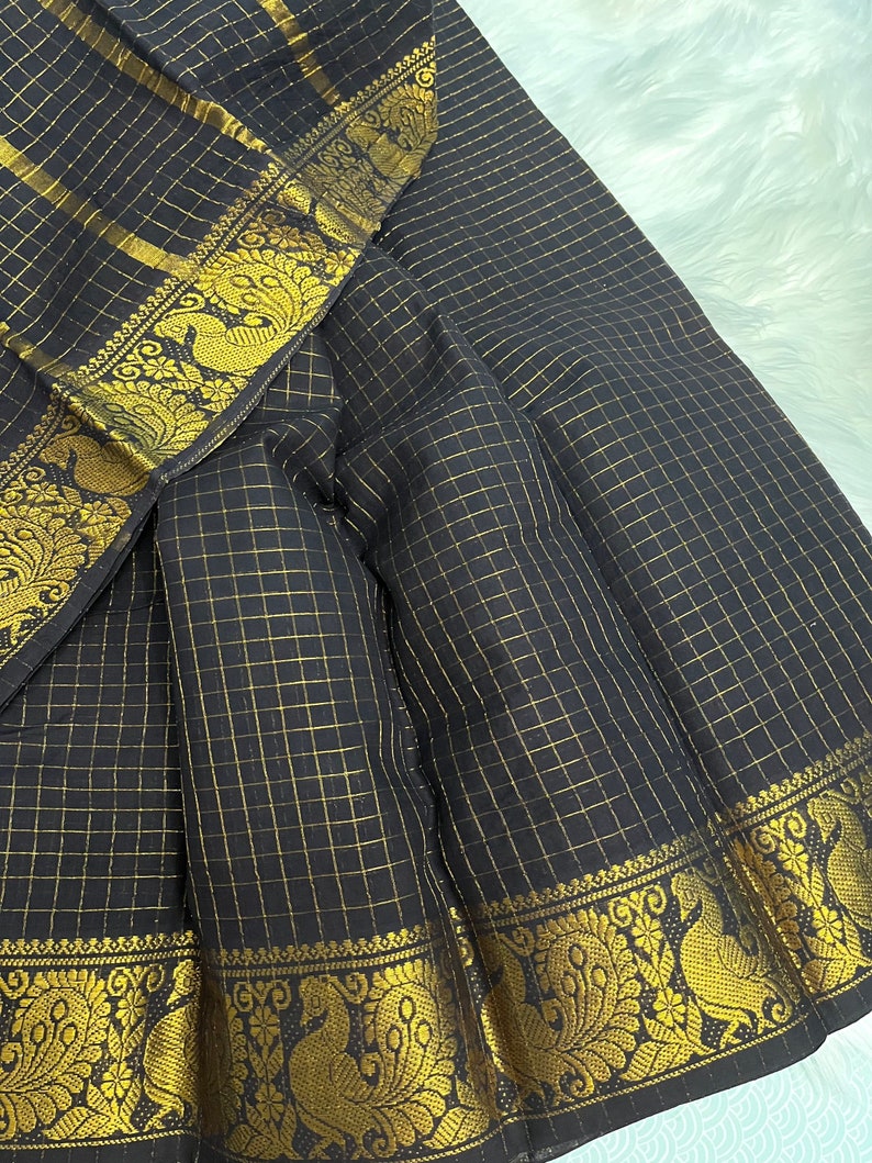 Alluring Black Handloom Madurai Sungudi pure cotton saree with gold zari Jari kattam sungudi saree Indian sari ethnic wear Festive saree image 6