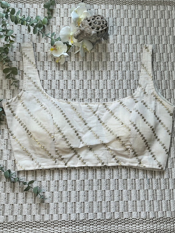 blouse off white