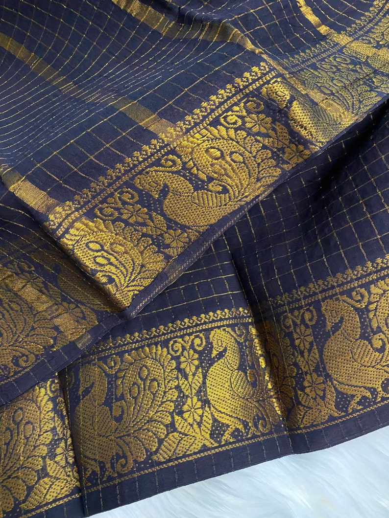 Alluring Black Handloom Madurai Sungudi pure cotton saree with gold zari Jari kattam sungudi saree Indian sari ethnic wear Festive saree image 1