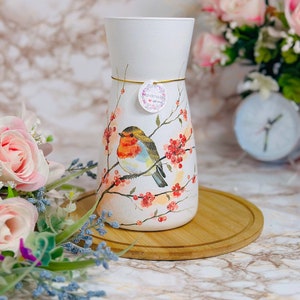 Robin Bird, Vase en verre découpé fait main, Vase animal, Décoration d'intérieur, Cadeau pour elle, Cadeau pour maman, Cadeau d'anniversaire, Cadeau pour la nouvelle maison. image 1