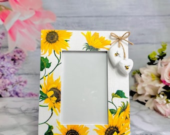 Sunflower Wooden Photo Frame, Rustic Decoupage with Hearts (4x6 Photo)