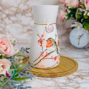 Robin Bird,Handmade Decoupaged Glass Vase,Animal vase ,Home Decor,Gift for her,Gift for Mum,Birthday Gift,New Home Gift. image 2