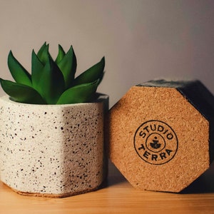 Speckled Jesmonite Succulent Pot & Tea Light Holder - Eco-Friendly Decor