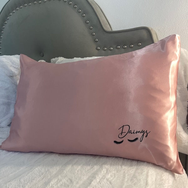 Custom Satin Pillowcase/Luxurious Personalized/Valentine Gift for Lasting Comfort and Style/Stylish Last-Minute bestie Gift for Valentines