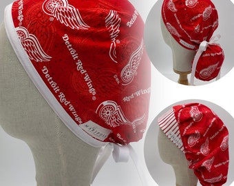 Handgefertigte Scrub Caps aus Detroit Red Wings Lizenzstoff