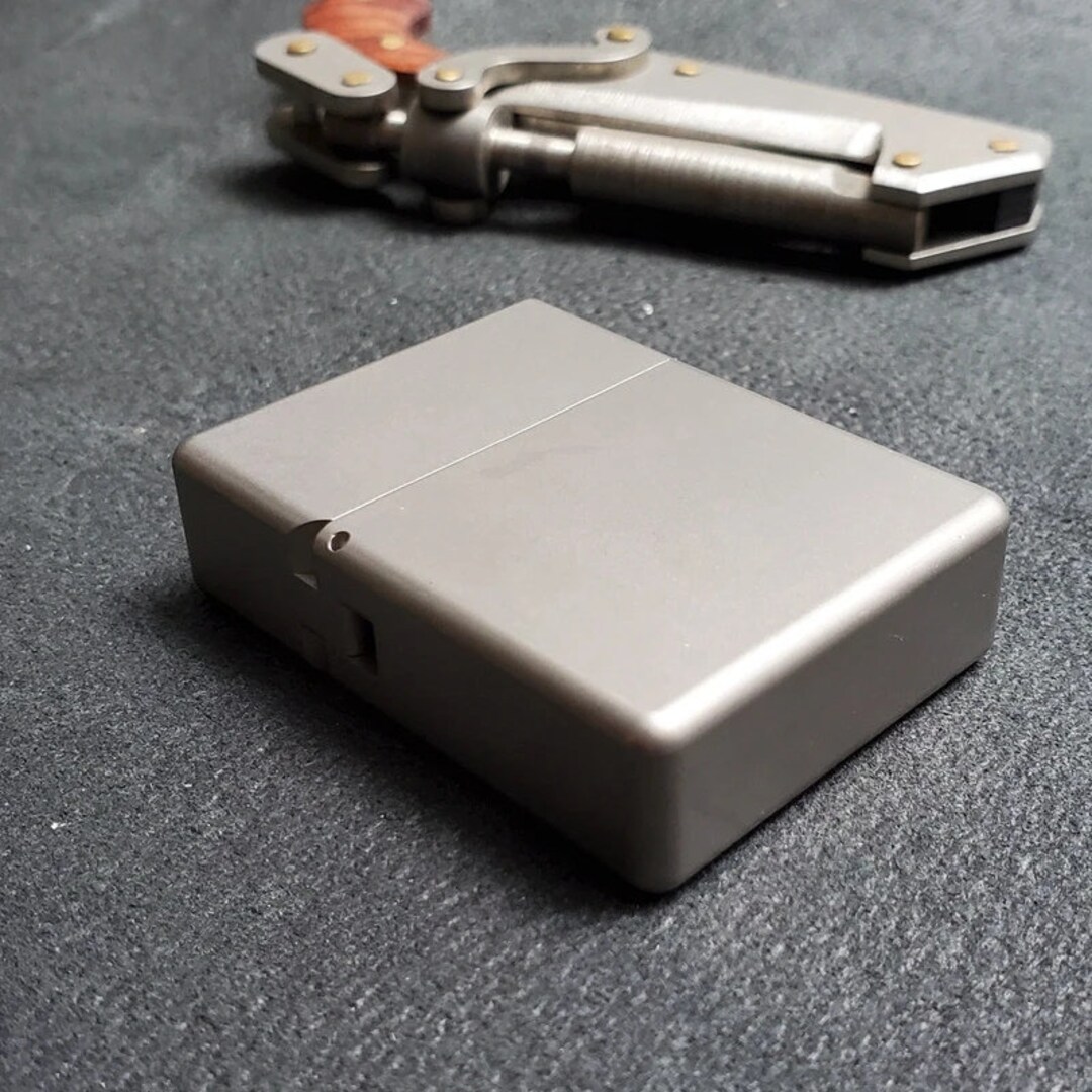 Storm lighter Titan WarArmor Zorro Zippo EDC