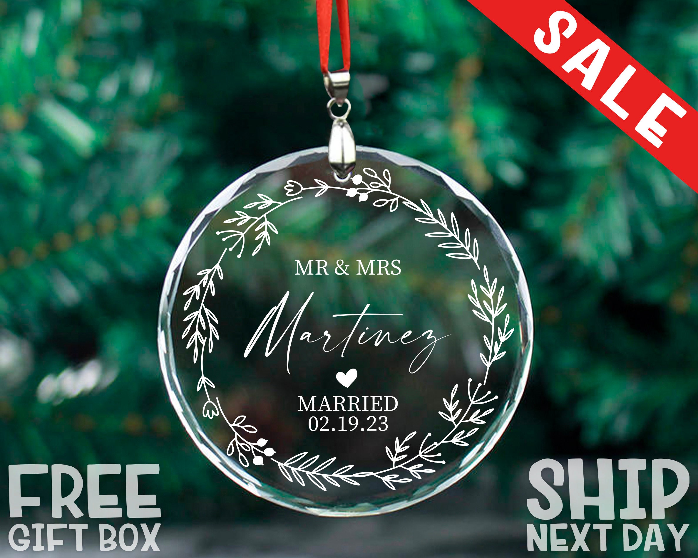 Custom Mr and Mrs Ornament, Personalized Family Name Ornament, Christmas Married Ornament, Christmas Memorial Ornament, Newly Wed Ornament