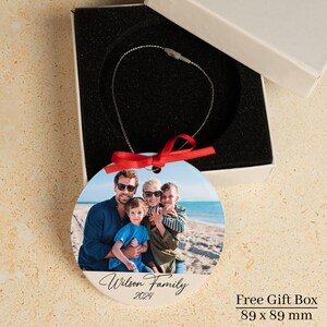Adorno navideño personalizado para la primera Navidad del bebé, regalos de recuerdo para bebés, adorno navideño familiar, regalos para la primera Navidad, adorno con foto personalizada imagen 5