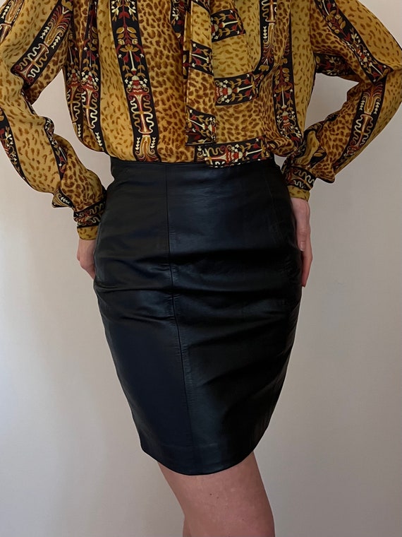 Vtg Leather Mini Skirt, Vintage Y2K Black Mini Sk… - image 2