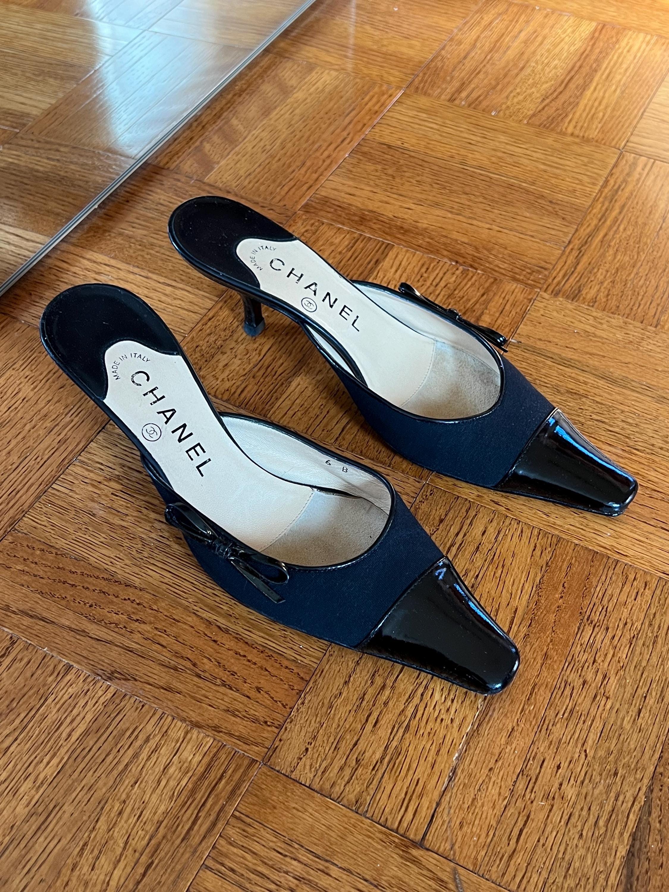 Vtg Sz36 CHANEL Kitten Heels, Made in Italy, Black Pointed Vtg Sz36 CHANEL Kitten Heels, Made in Italy, Black Pointed