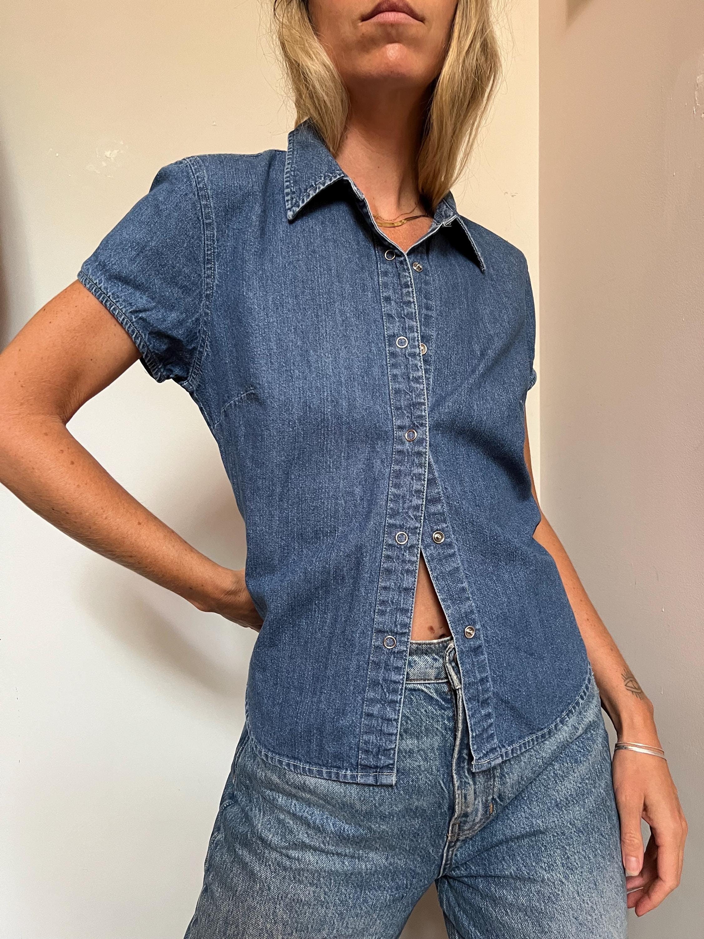 トップス docking hem tops Women's V-Neck Dolphin Hem Top - ZENANA : Target