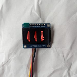 Puede incluir: Un letrero de madera r&uacute;stica con el texto "Welcome to our home" en letras blancas. El letrero presenta un acabado envejecido y un dise&ntilde;o simple y acogedor, perfecto para la decoraci&oacute;n de la entrada.