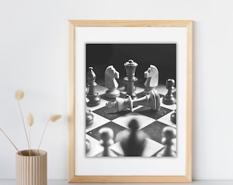 QUEEN Print, Chess Printable, Black & White Photography, Home Decor, Wall Art Printable, QUEEN Chess Piece Print, Game Printable, Chess Art