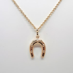18k gold Boxed horseshoe pendant height 15 mm. and 12 mm wide with 18k gold laser chain - Italian Jewelry - Fashion Jewelry