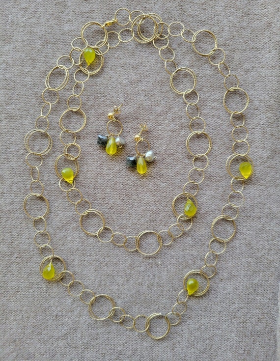 Goldfilled delicate ring-loop chain necklace with… - image 1