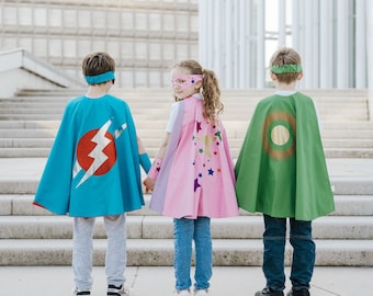 Costume de super-héros PERSONNALISÉ - Cape, manchettes et masque en coton pur fabriqué de manière durable