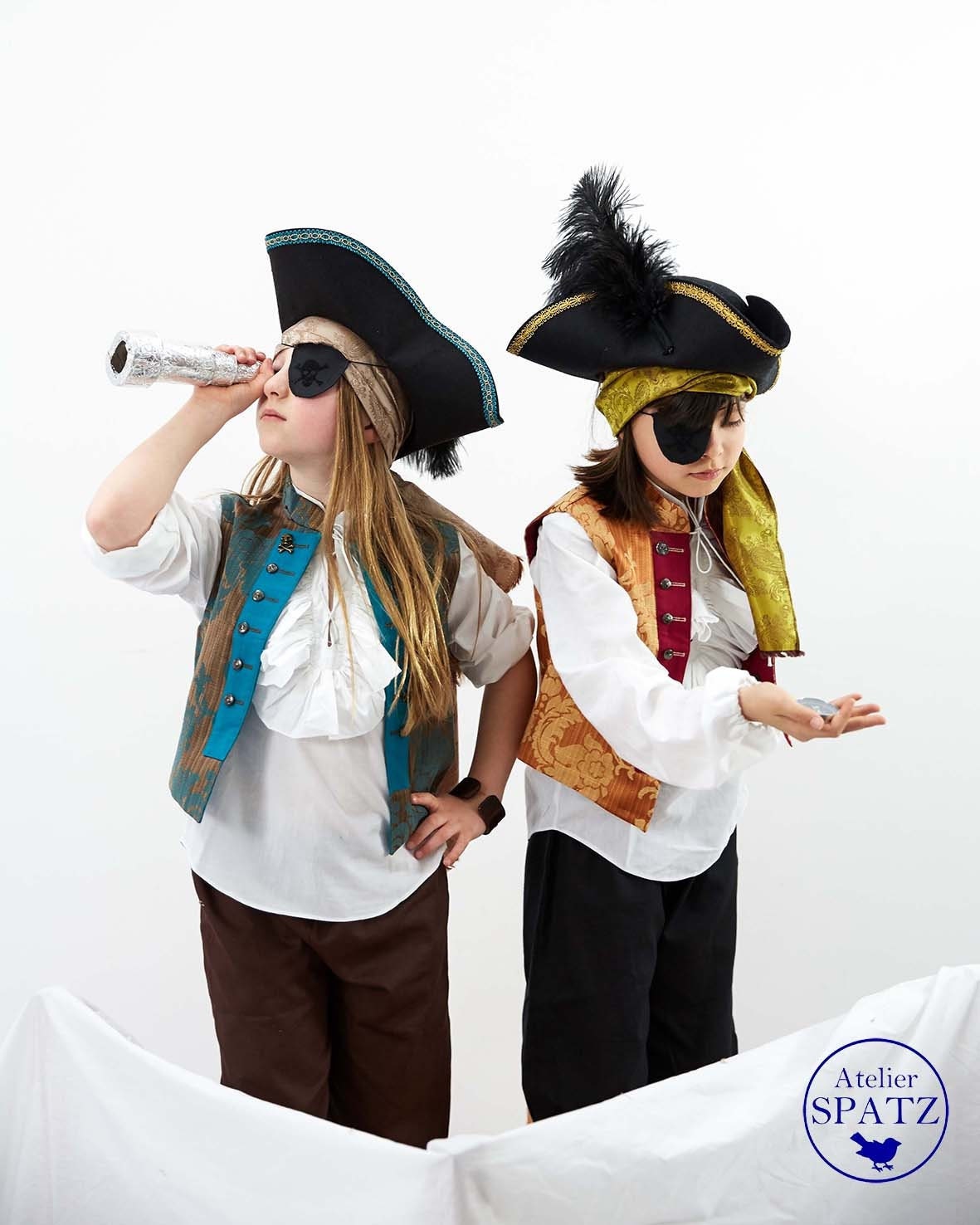 DIY- Captain Hook Costume Using A Sweatshirt  Captain hook costume, Pirate  costume diy, Diy pirate costume for kids