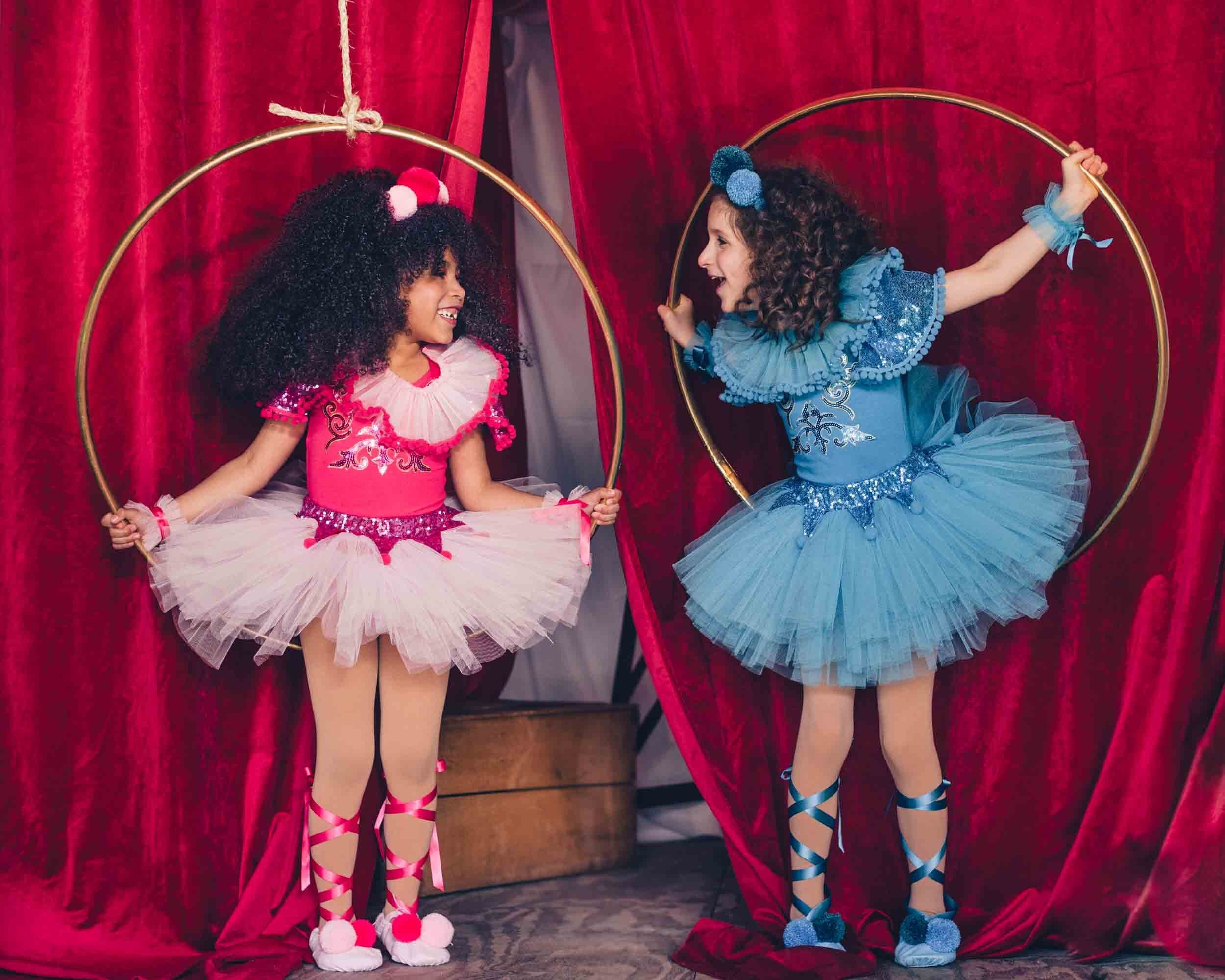 Traje de leotardo para mujer, diseño de trapecio de circo, disfraz de capa  de cosplay, vestido de fiesta