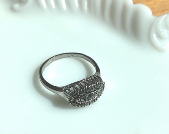Anillo llamativo vintage de plata de ley 925 y piedra preciosa negra, talla 9.5.