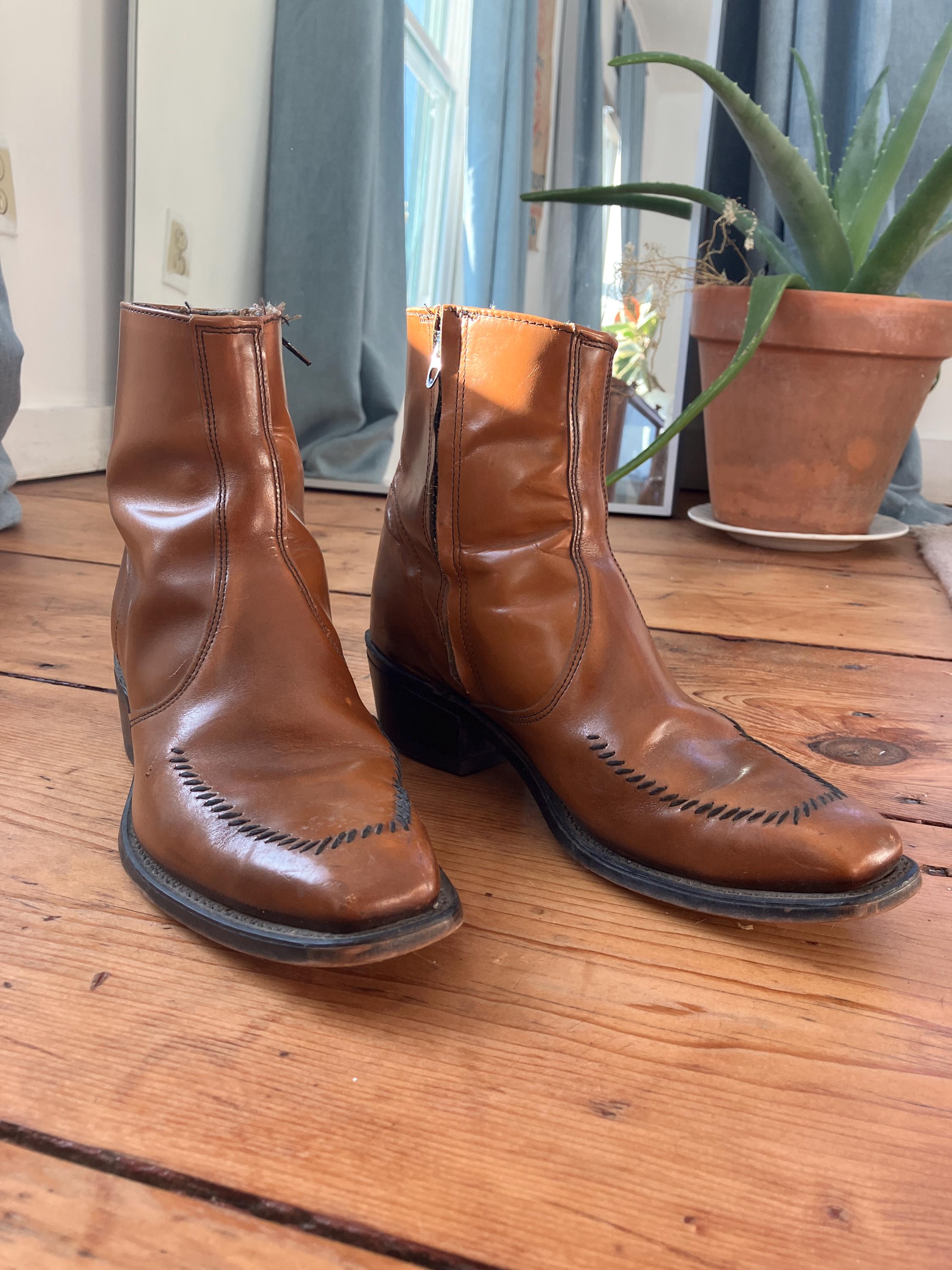 Vintage 70s Wrangler Cognac Leather  Western Ankle Beetle Boots Boots Mens 7D, Wrangler Boots — FauxyFurr Vintage + Handmade main image 3
