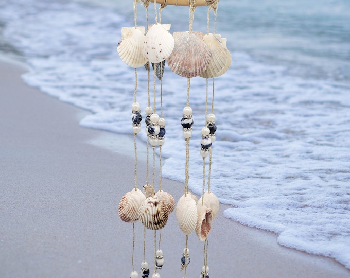 Seashell Wind Chime Scallop Shells Florida Beach Décor Housewarming Beach Gift Mother's Day Gift Beach Wall Hanging Shell Windchime