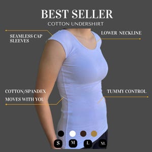Peut inclure: Un sous-vêtement en coton blanc avec un col bas et des manches courtes sans couture. Le t-shirt est fait de coton et de spandex pour le contrôle du ventre et est conçu pour bouger avec vous. Le texte "BEST SELLER" est en haut.