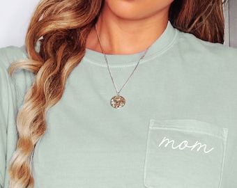 Mom Pocket Shirt, Comfort Colors Mama Shirt, Pocket Mama Shirt, Pregnancy Reveal Shirt, Mama Shirt, Mother's Day Shirt, Minimalist Mom Shirt