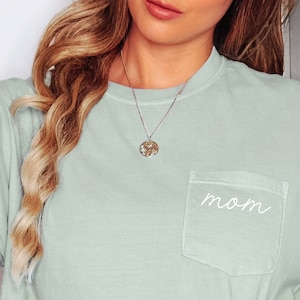 Mom Pocket Shirt, Comfort Colors Mama Shirt, Pocket Mama Shirt, Pregnancy Reveal Shirt, Mama Shirt, Mother&#39;s Day Shirt, Minimalist Mom Shirt