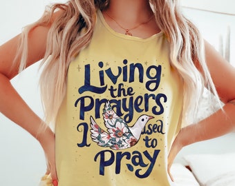 Comfort Colors Living the prayers Tank Top, Unisex Christian Apparel, Church, Bible, Jesus, Faith Clothing, Perfect Gift for Christian